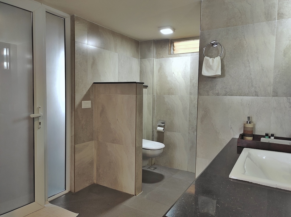 Crown Suite photo 2