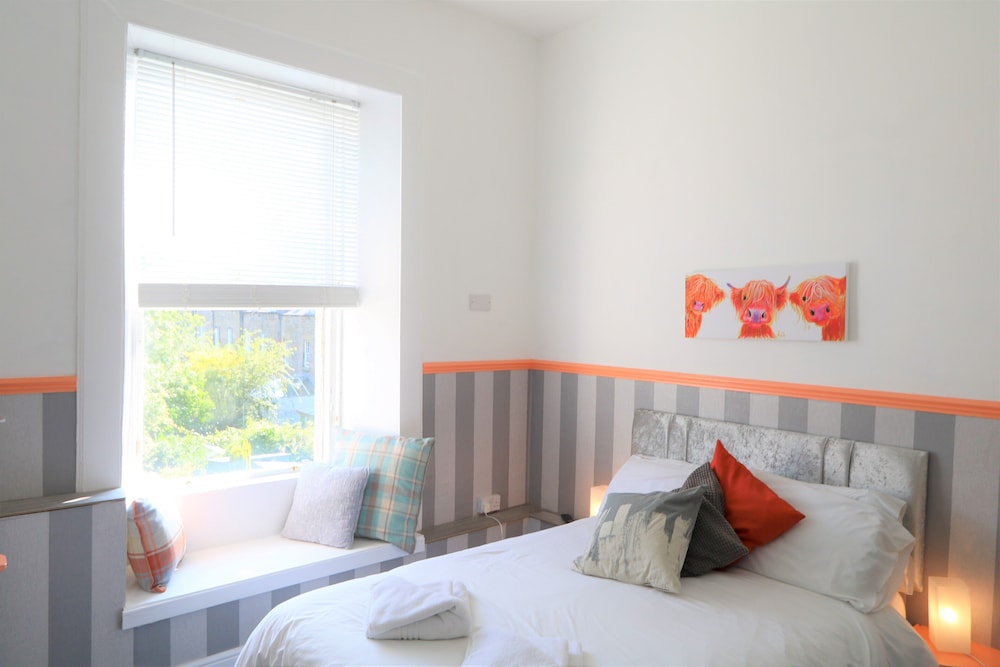 Standard Double Room, Ensuite, City View