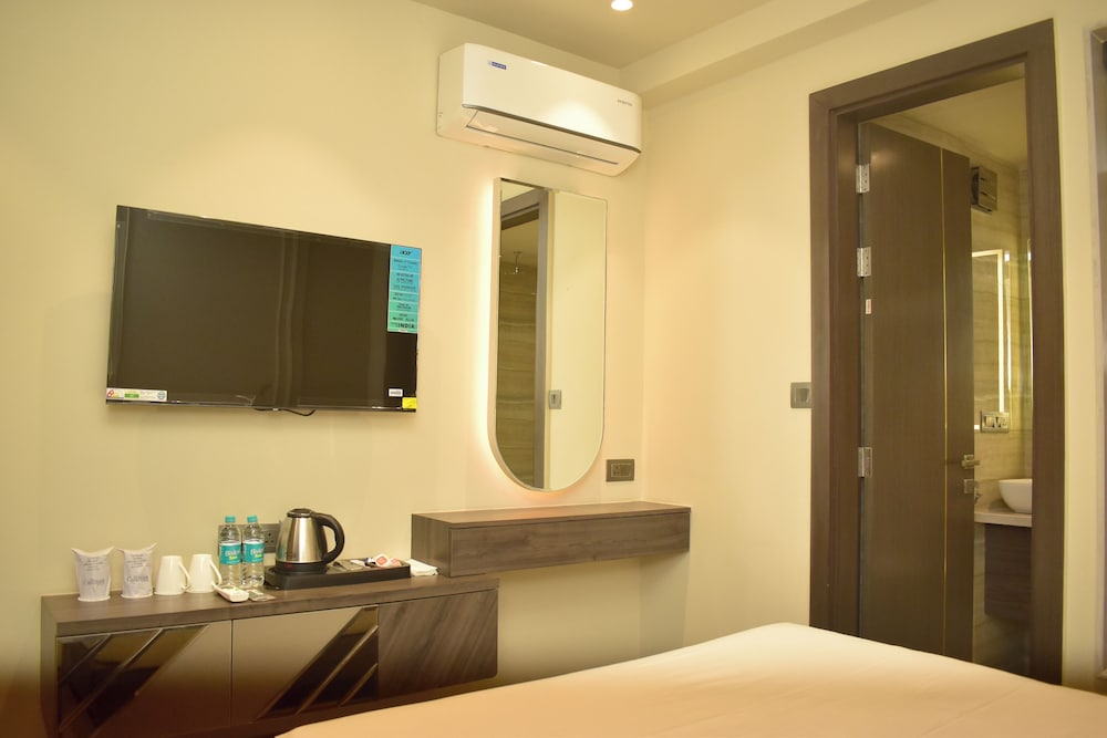 Double Room - Photo 7