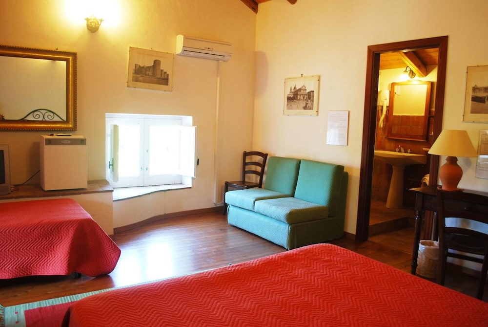 Triple Room (Pitosporum) photo 3