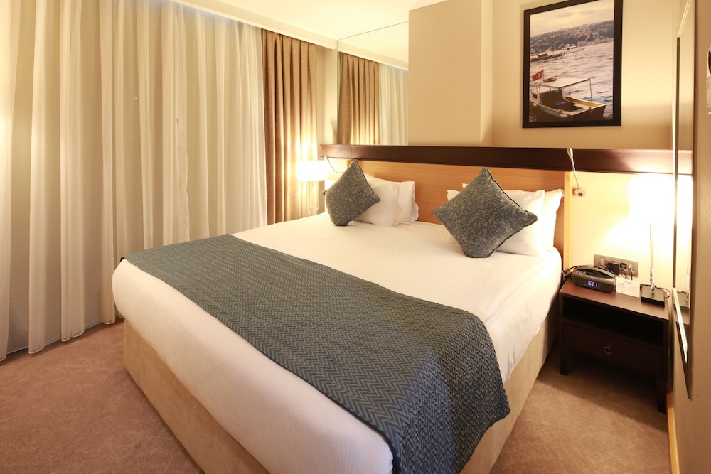 Economy Room
