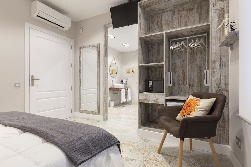 Basic Room, Accessible (Eix Macia)