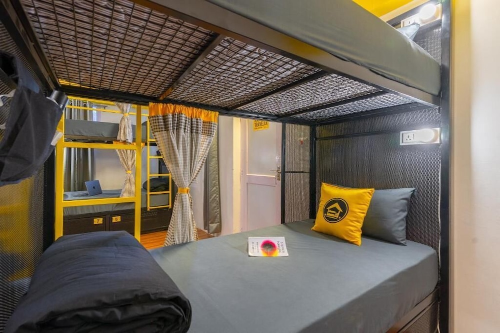 Bed in 8 Bed Mixed Dormitory photo 3