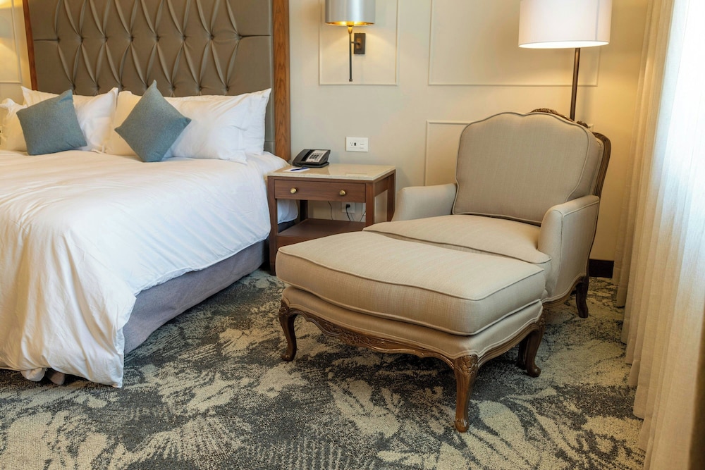 Grand Suite, 1 Bedroom - Photo 1