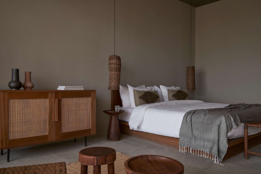 Deluxe Room - Photo 1