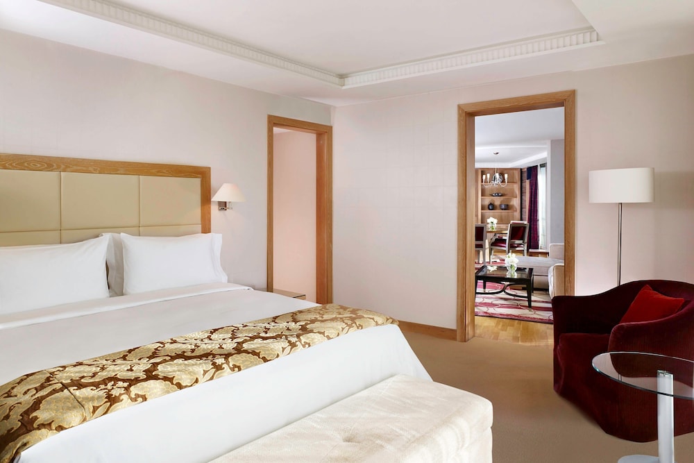 Suite, 1 Bedroom photo 1