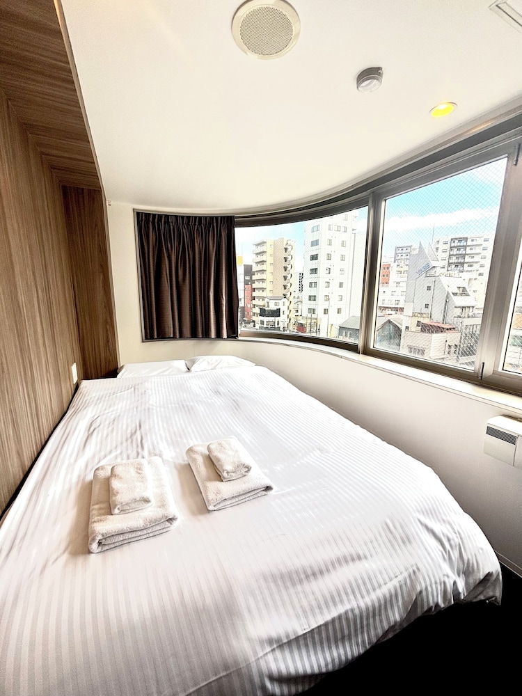 Basic Double Room, City View (Shared bathroom only) photo 1