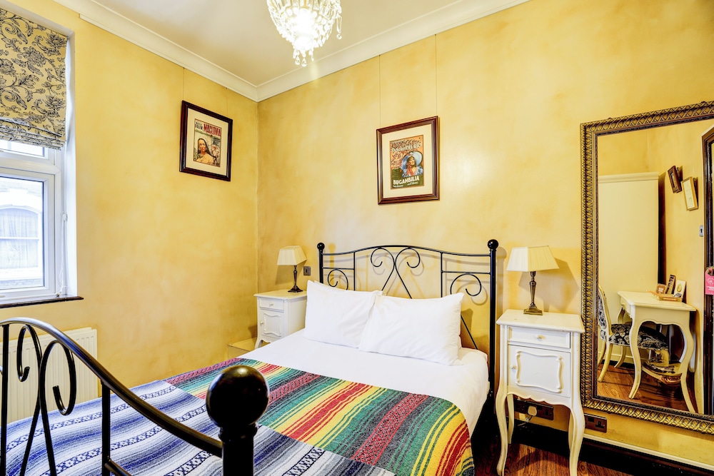 Standard Double Room photo 3
