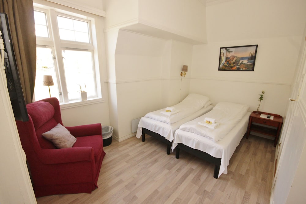 Double Room (mini)