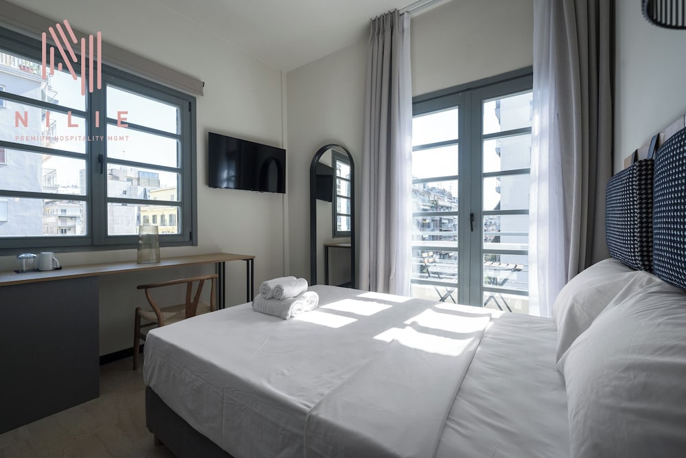 Studio Suite, Balcony