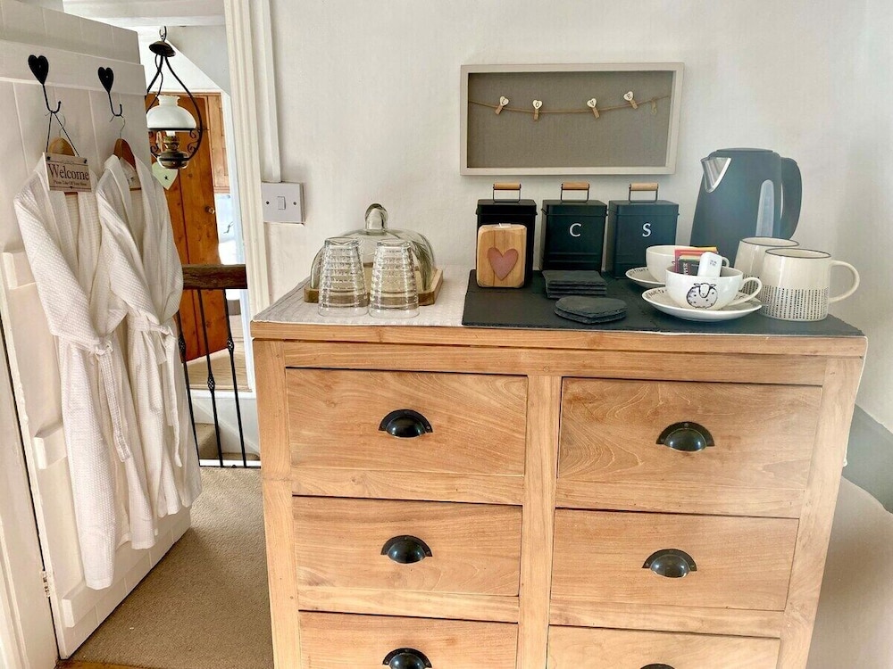 Deluxe Double Room, Private Bathroom, Garden View (Chestnut) photo 3