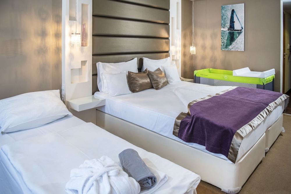 Standard Triple Room photo 1
