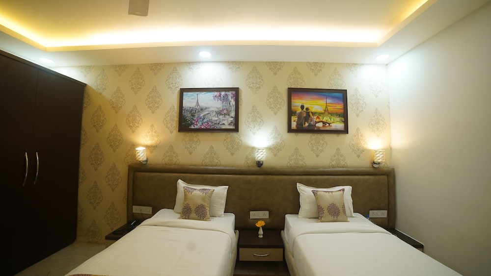 Deluxe Room - Photo 4