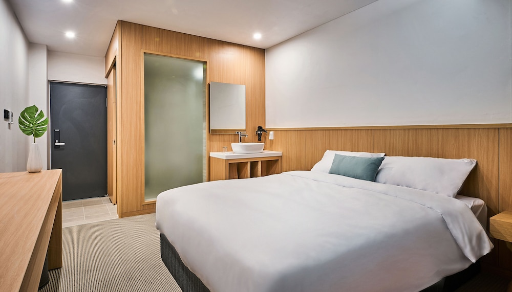 Standard Double Room - Photo 4