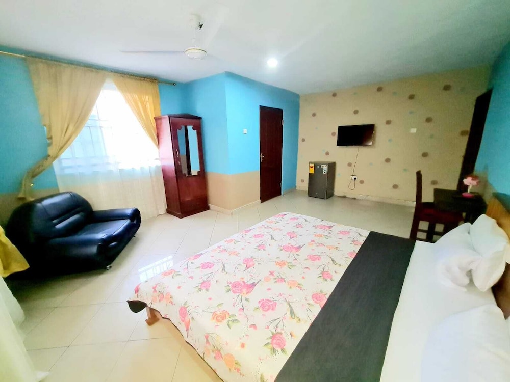 Double or Twin Room photo 3