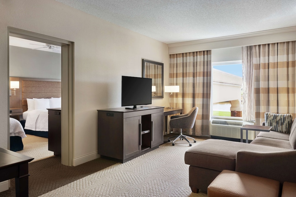 Suite, 2 Queen Beds, Accessible, Bathtub - Photo 1