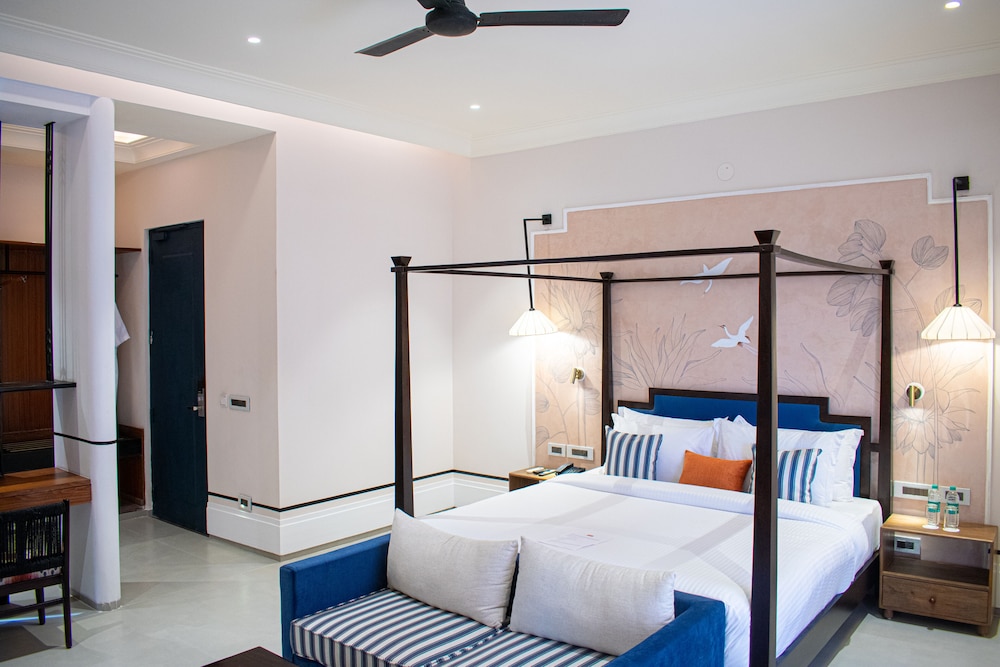 Premium Suite with Bathtub