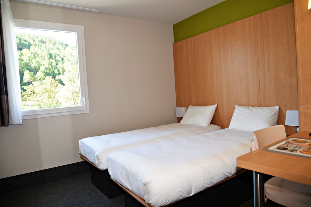 Quadruple Room, Non Smoking photo 2