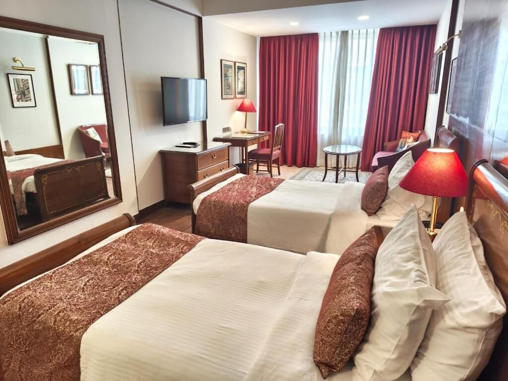 Executive Twin Room - Photo 1