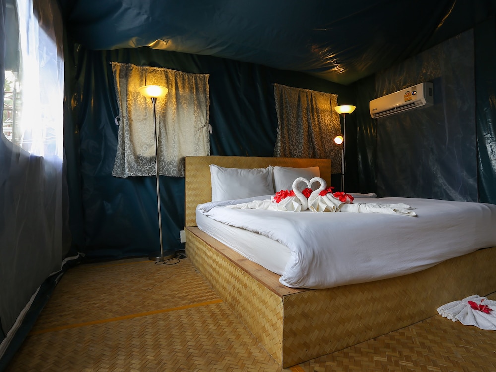 Superior Tent photo 2