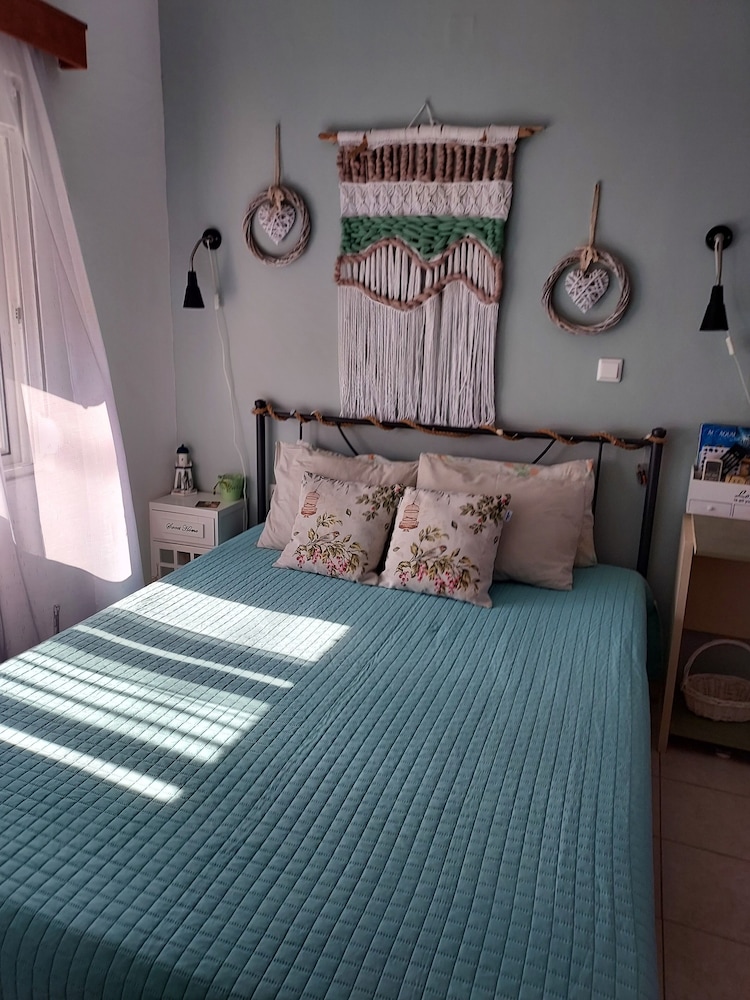 Deluxe House, 1 Queen Bed With Sofa Bed, Garden Area