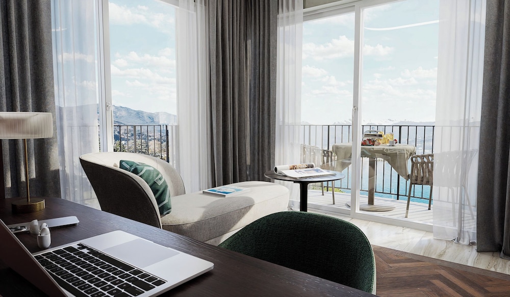 Senior Suite, vista lago - Photo 3