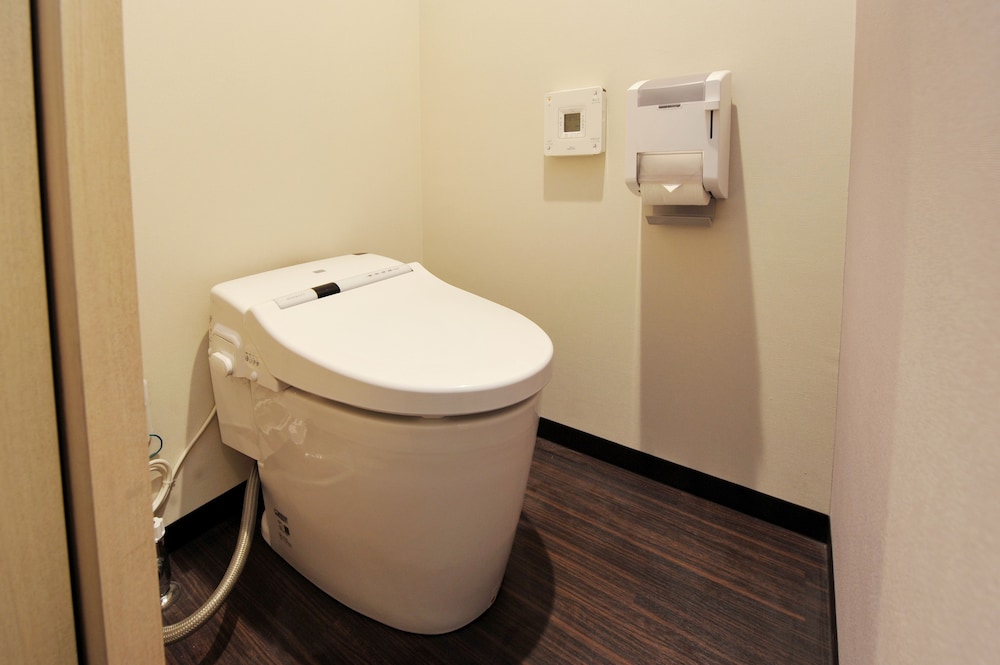 Grande Double Room, Smoking thumbnail 5