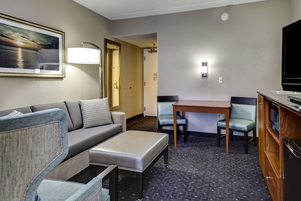 Suite - Photo 8