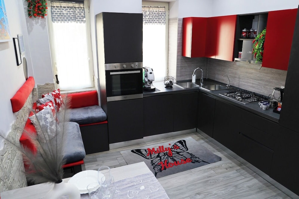 Family Room, Balcony