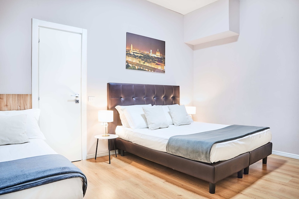 Deluxe Triple Room photo 3