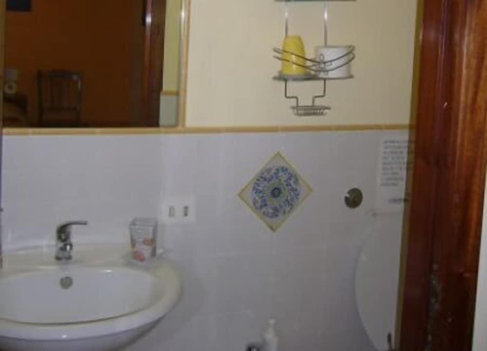 Double or Twin Room photo 3