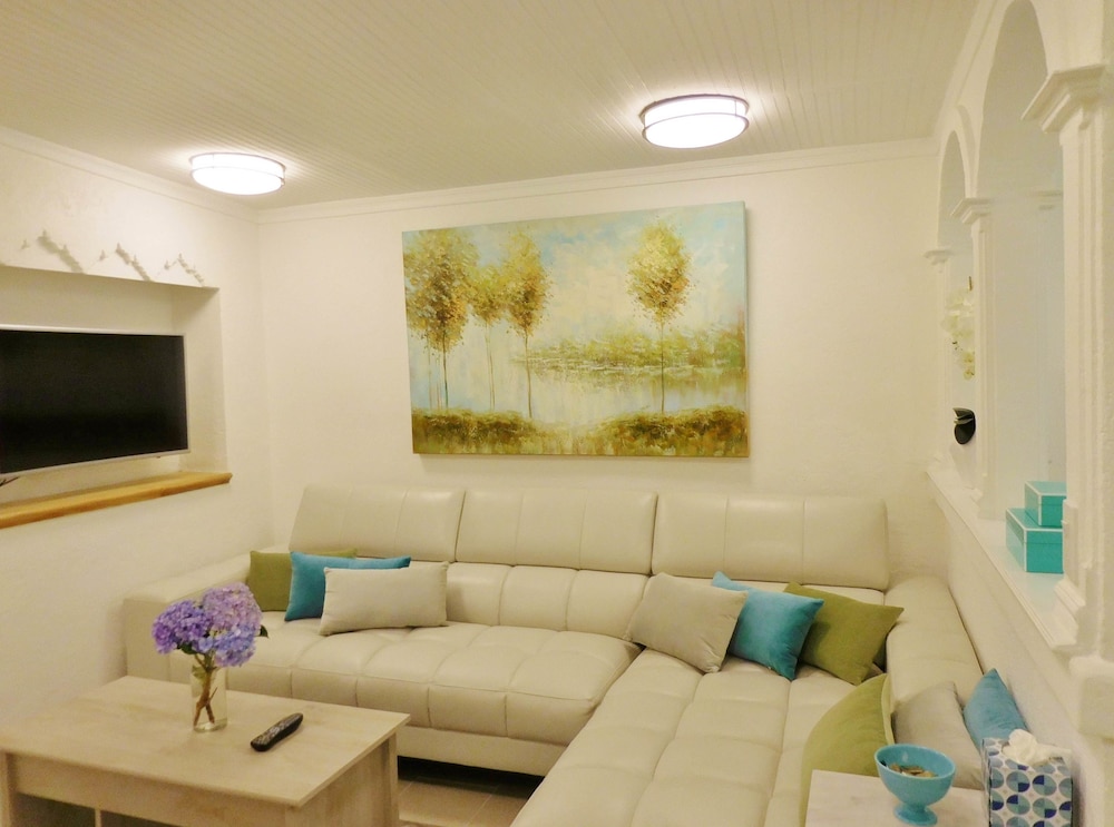 The Mediterranean Suite photo 2