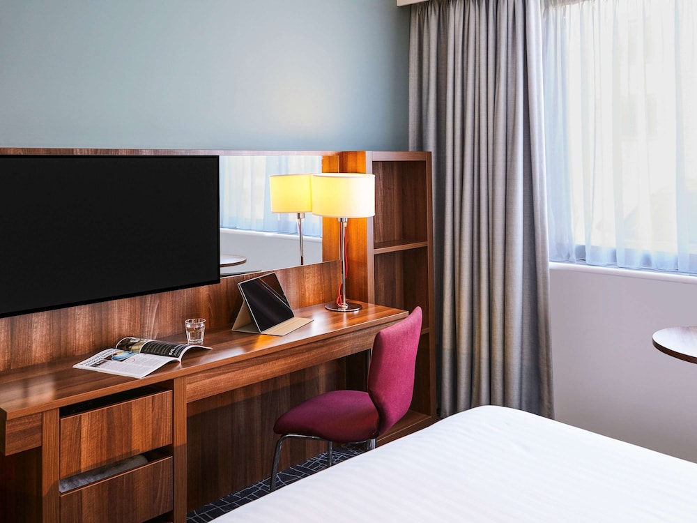 Privilege, Premium Room, 1 King Bed - Photo 4