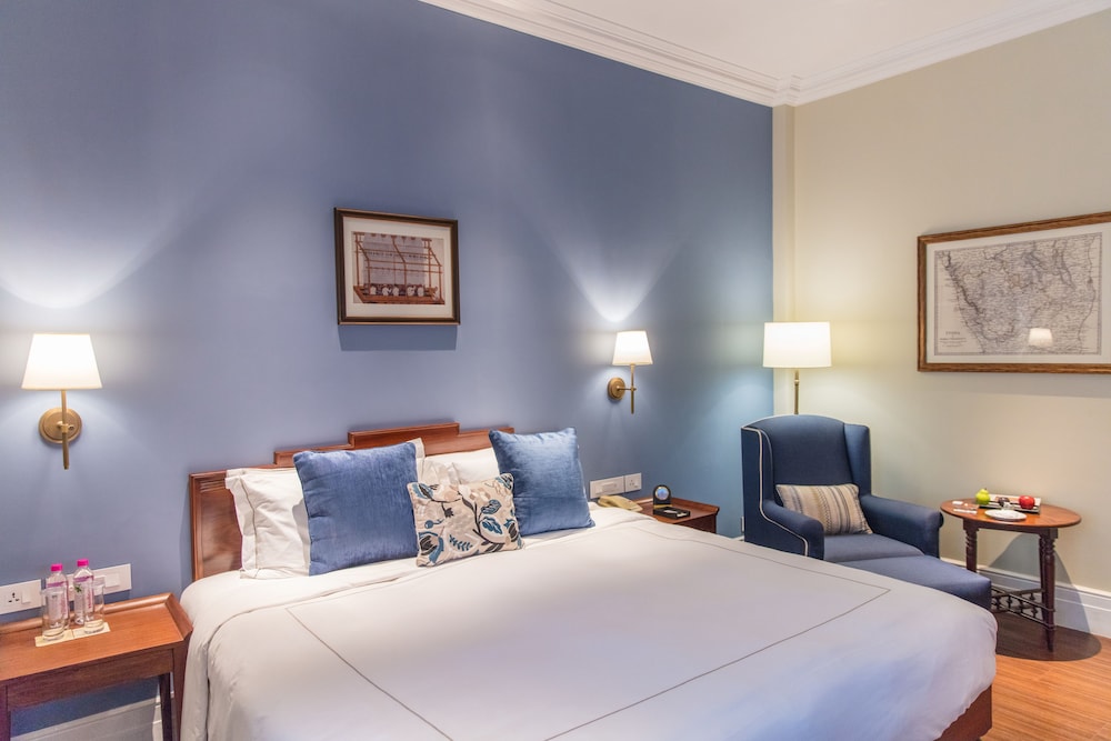 Room, 1 King Bed (Heritage) - Photo 1