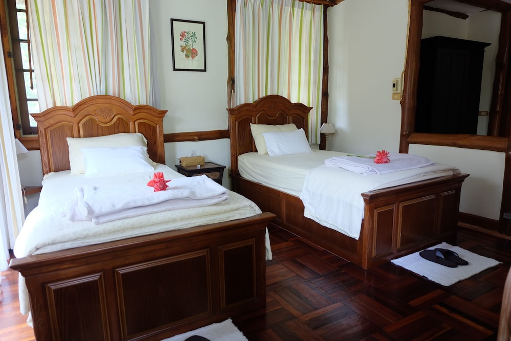 Deluxe Villa With Balcony 105