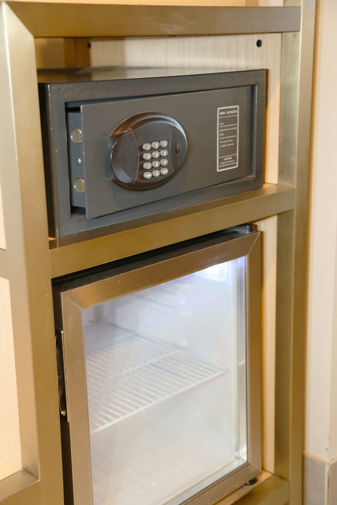 Deluxe Single Room, Non Smoking - Photo 17