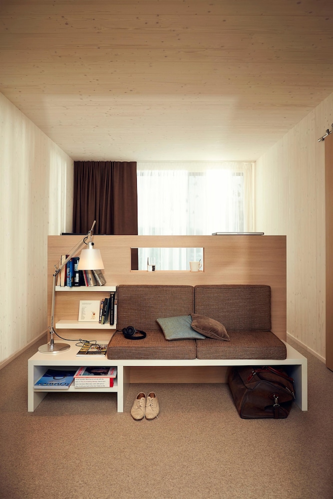 Business Plus Apartment with Balcony (Long Stay) photo 2