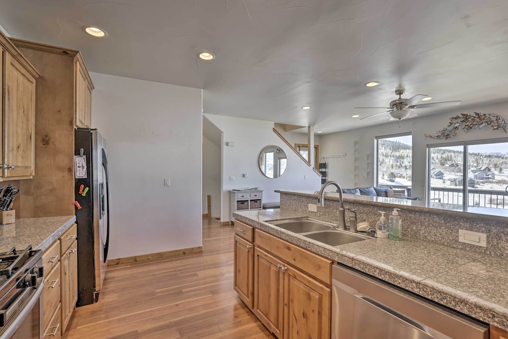 House (4 Bedrooms) photo 2