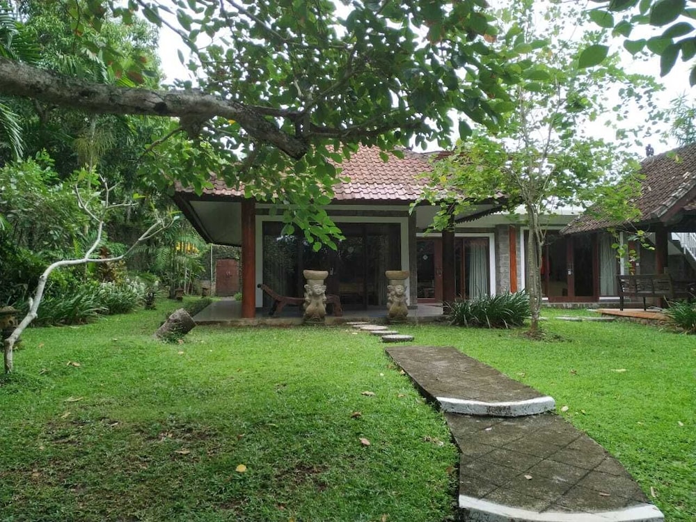 Two Bedroom Villa with Garden View - Photo 10