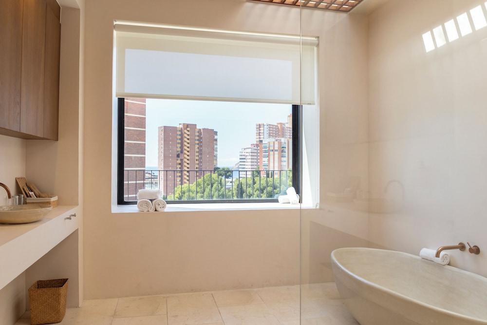 Suite, Terrace, Sea View - Photo 10