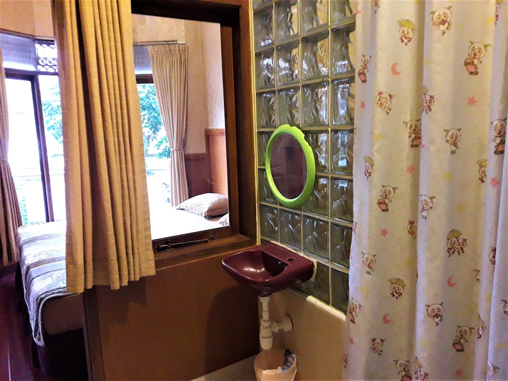 Family Room - Photo 5