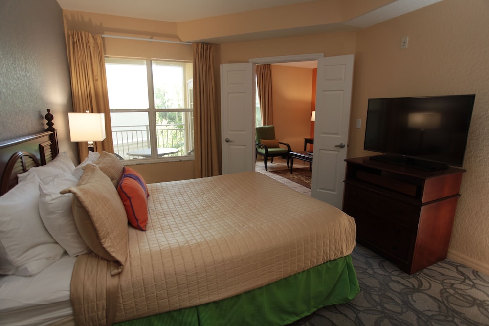 Two Bedroom Suite - Photo 4