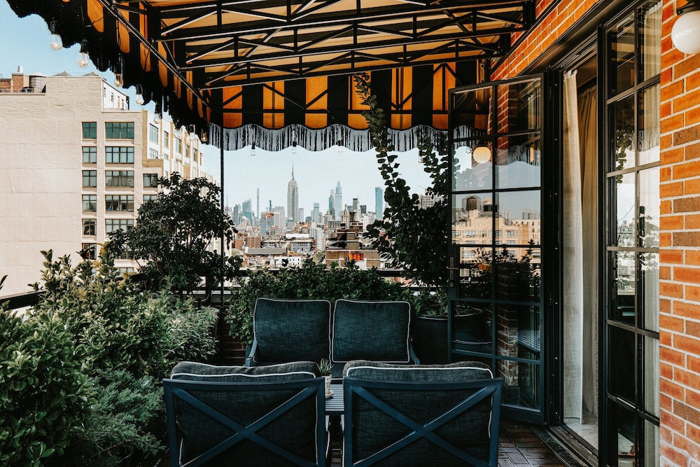 Suite, Terrace