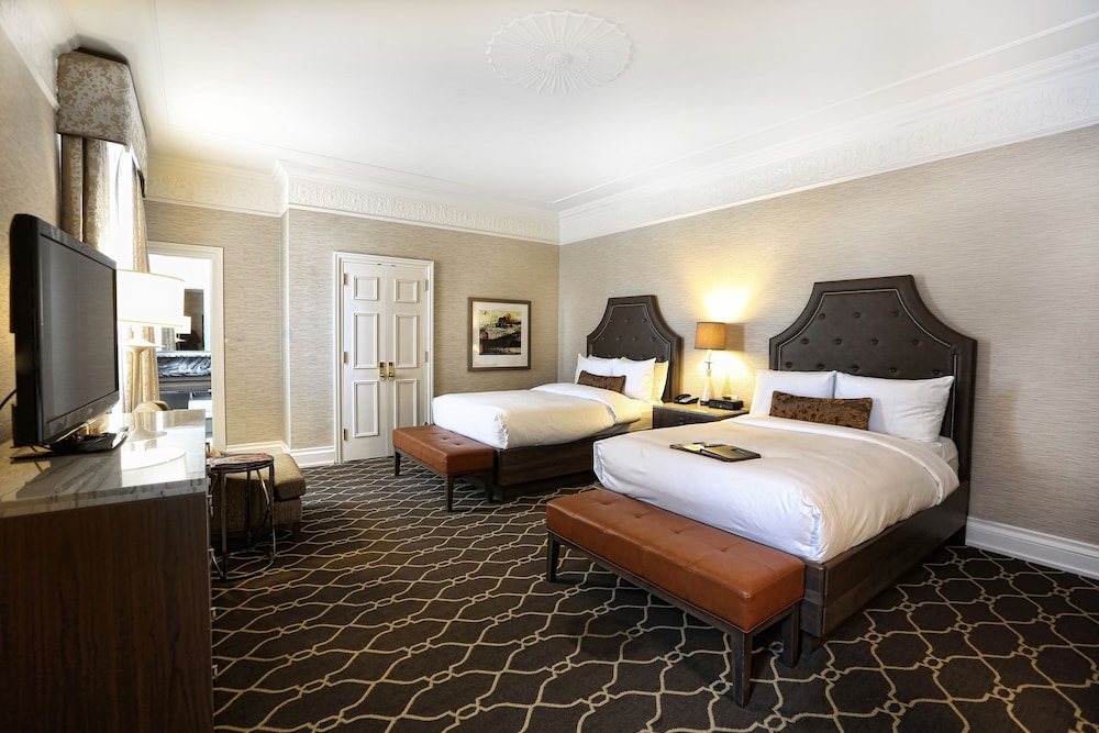 Signature Double Room, 2 Double Beds, Non Smoking - Photo 3