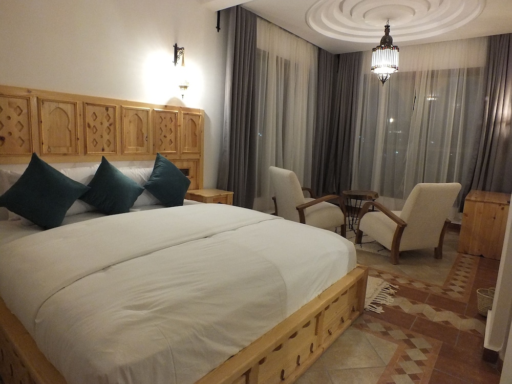 Comfort Double or Twin Room, Private Bathroom, Mountain View