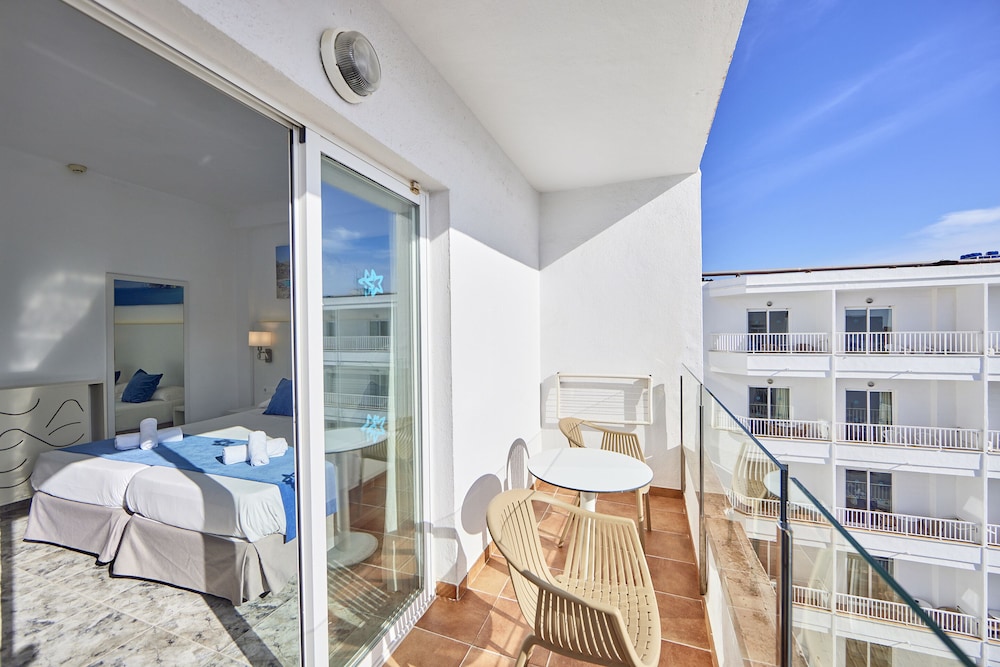 Standard Double Room - Photo 7