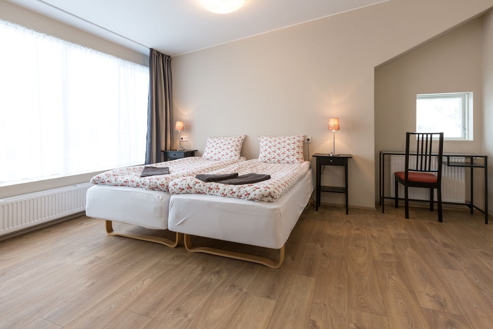 Standard Double or Twin Room, Shared Bathroom photo 3
