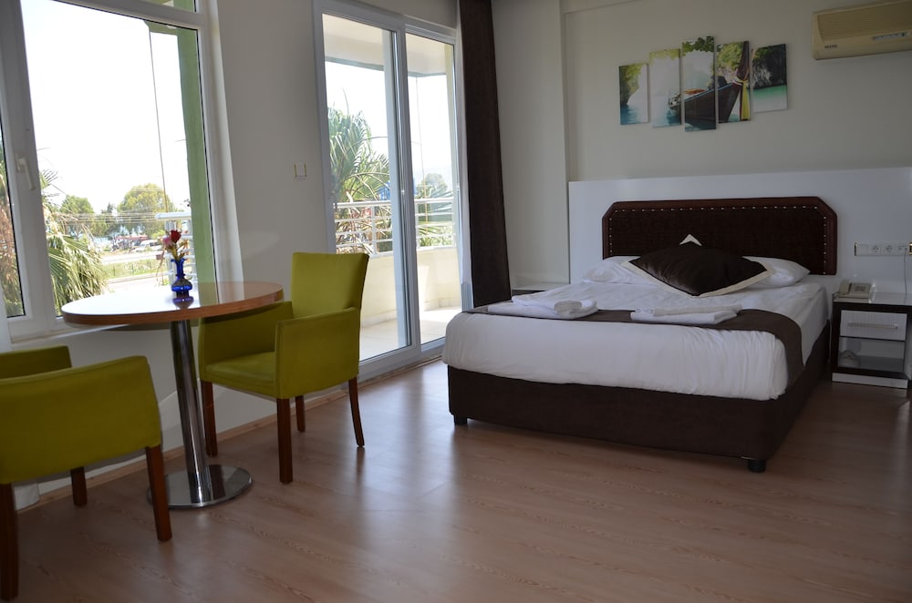 Superior Double Room, Beach View photo 1