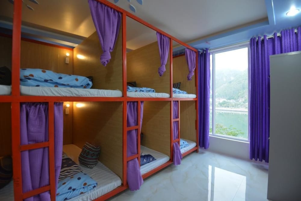 Bed in 8-Bed Mixed Dormitory photo 2