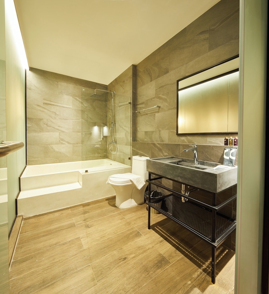 Grand Deluxe King Garden View - Photo 4